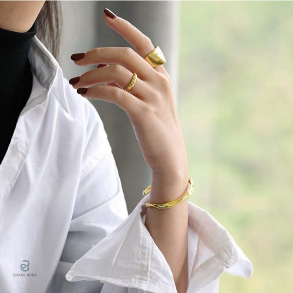 Bague serpent, un accessoire unique en argent