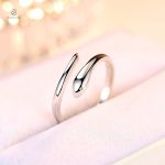 Anneau serpent, style contemporain pour un look unique