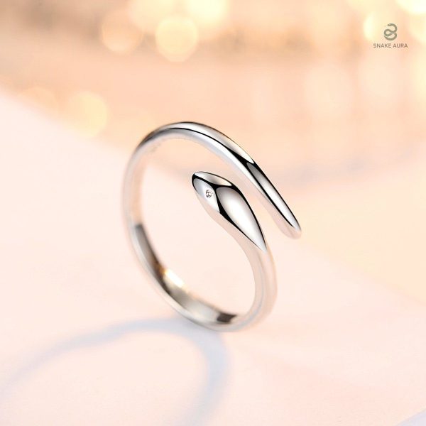 Bague design serpent, accessoire tendance pour tous les jours