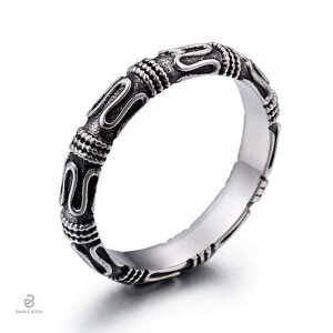 Anneau serpent vintage design élégant et unique