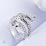 Bague serpent originale en métal doré