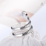 Bijou en forme de serpent pour un style audacieux