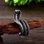 Accessoire serpent, bague inoxydable raffinée