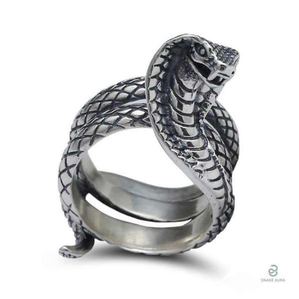 Bague Cobra en argent, design serpent élégant