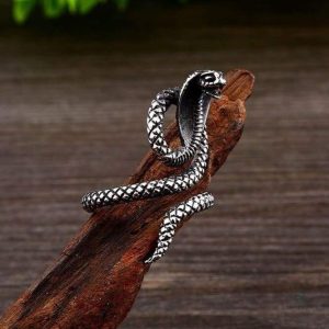 Accessoire homme serpent, inspiré du cobra