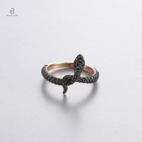 Bague serpent luxe pour une touche d'élégance féminine