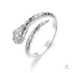 Bague serpent ajustable en argenté, design élégant et moderne