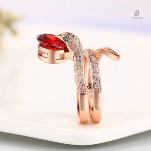Design serpent en or rose avec éclat de diamant rouge