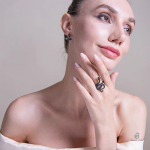 Bague serpent orné de diamant royal, design raffiné