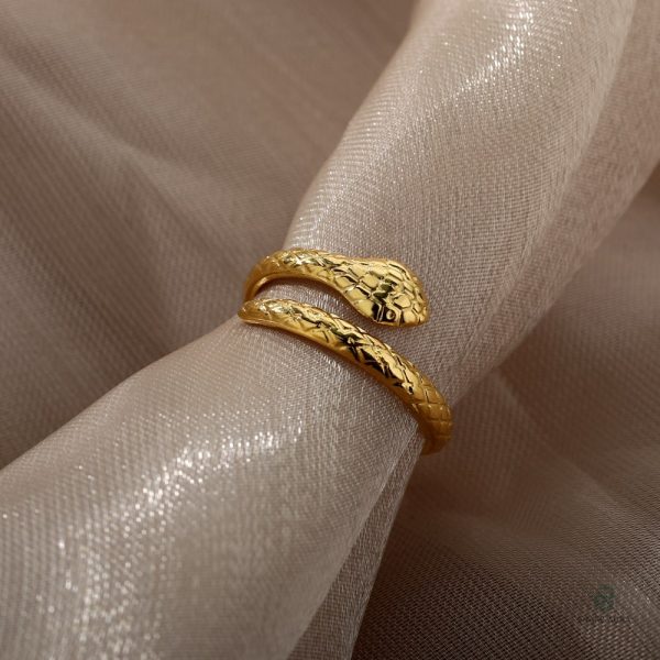 Bague femme serpent dorée, design unique et moderne