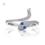Bijou serpent bleue en argent, style contemporain et unique