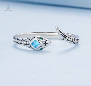 Bague serpent en argent, design élégant et intemporel