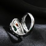 Bague serpent futuriste pour un style distinctif