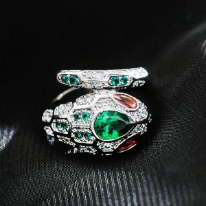 Bague serpent tendance inspirée de l'univers extraterrestre
