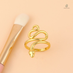 Accessoire femme, bague serpent en or jaune glamour