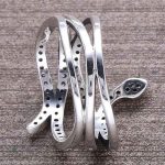 Bague fiançailles serpent en argent, symbole de passion et de fidélité