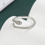 Bague serpent fine en argent, design élégant et raffiné
