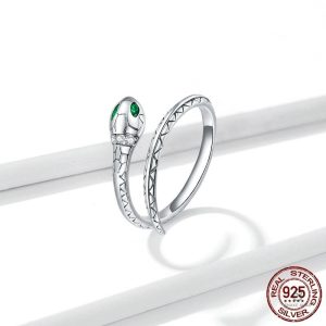 Bijou serpent en argent, style glamour et moderne