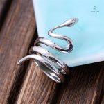 Bague serpent en argent avec finition brillante