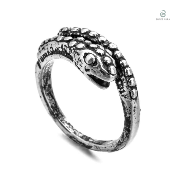 Bague serpent mortel en design élégant et séduisant