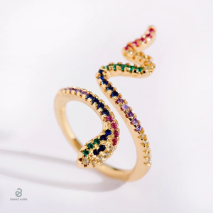 Bague serpent en or, design élégant et vibrant