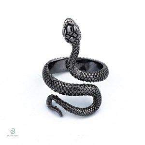 Bague serpent noir élégante en métal