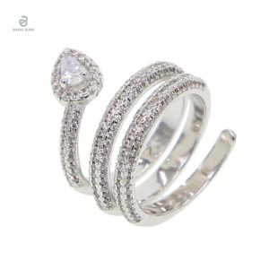 Bague Serpent Reine en argent avec cristal brillant