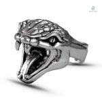 Bague Serpent Tête de Boa en design élégant et captivant