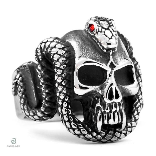 Bague serpent avec tête de mort en design unique