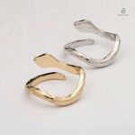 Bijou serpent vintage doré, parfait pour chaque occasion