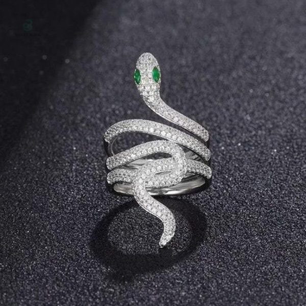 Bague femme serpent, couleur violet profonde et captivante