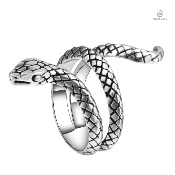 Bague serpent argentée design vipère