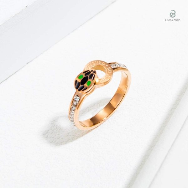 Bague serpent en zircon, finition brillante et sophistiquée