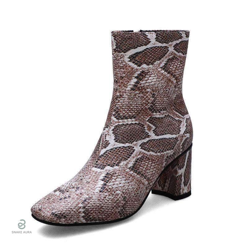 Comment entretenir des bottines serpent en cuir ?