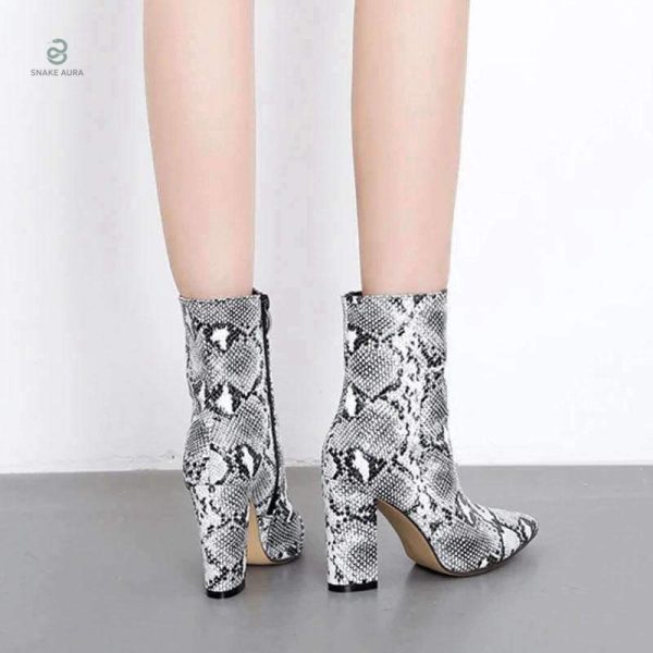 Bottines stylées avec imprimé serpent chic