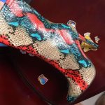Bottines serpent colorées, confort et allure originales