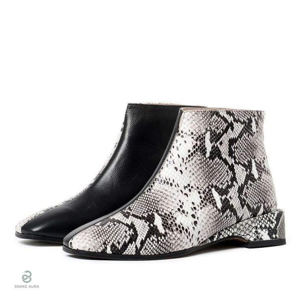 Bottines serpent python plates pour un style chic et audacieux