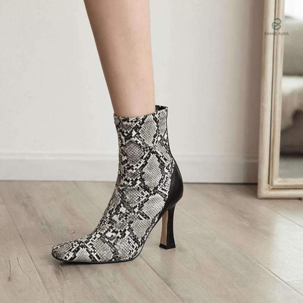 Bottines python pour un look audacieux