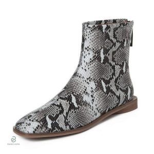 Bottines serpent à talon plat pour un look moderne