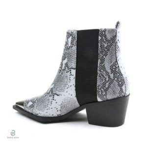 Bottines serpent à la mode pour un style audacieux