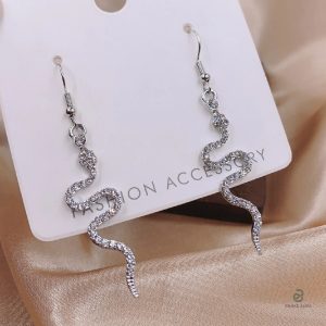 Boucles d'oreilles pendantes en forme de serpent, finition argentée