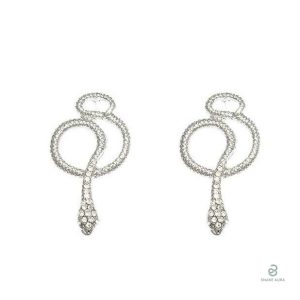 Boucles d'oreilles serpent argenté avec diamants embellissants