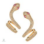 Bijoux serpent en or, élégance féminine