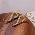 Boucles d'oreilles serpent délicates en or