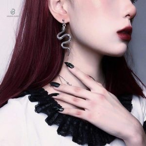 Accessoires en forme de serpent, style gothique noir et blanc