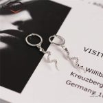 Boucles d'oreilles argentées en forme de serpent chic