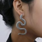 Boucles d'oreilles serpent en argent, design élégant et unique