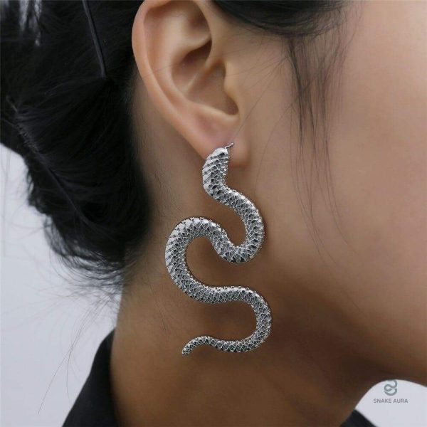 Boucles d'oreilles serpent en argent, design élégant et unique