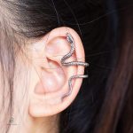 Boucles d'oreilles serpent clip, couleur noire