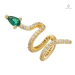 Boucles d'oreilles serpent en or avec cristal vert